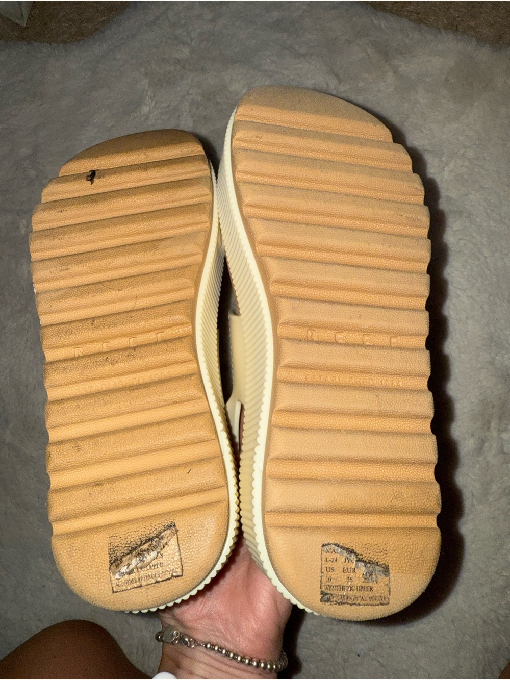 Reef Women's Cream Platform Slide Sandals - Picture 4 of 4
